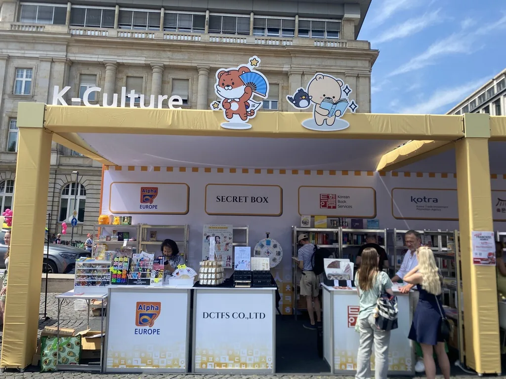 Visitors at You Korea Festival in Frankfurt